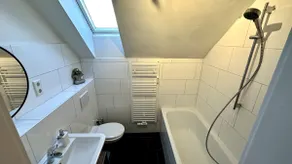 Chic 2-room apartment Messe Rü city center - Image 4