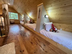 2 Cabins, 100 Mile Views, Hot Tub, 2½ miles to BR - Image 4