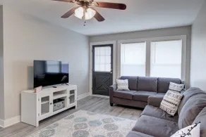Guest Favorite • 2 Living Rooms • King Suite - Image 5