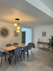 Cozy 3-bedroom spa house - Image 2