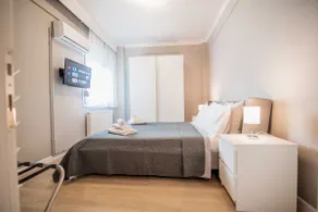 Axd DownTown Spacious Lux Apartment - Image 3