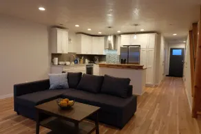 Modern Home, Centrally located! - Image 4