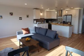 Modern Home, Centrally located! - Image 3