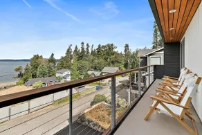 New! Modern Home w/ Spectacular Views +Hot tub - Image 2