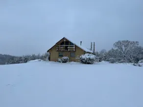 Enjoy a secluded cabin with epic sunsets & horses - Image 4