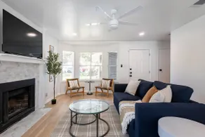 Riverside Home W Garage 5 min to DT and Airport - Image 2