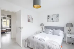 Lovely 2 bedroom apartment - ideal location - Image 4