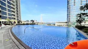 Stylish Marina View 1 Bedroom Apartment - Image 2
