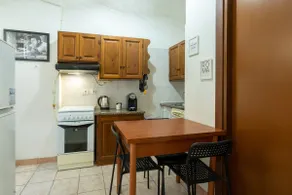 Magnificent Guest House-Centrale With Wi-Fi A/C Metro - Image 3