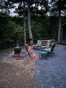 1959 TOPLEY Retreat offers Serenity/Tranquility + Pets - Fenced Area/ FREE WIFI - Image 4