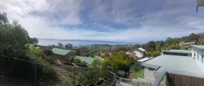 Guesthouse, river views, minutes from beach & city - Image 2