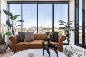 Hip Condo on Maribyrnong River ~ Cityscape Views! - Image 2