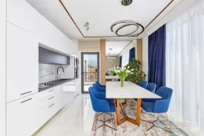 Moderna Luxury Apartments with HEATED pool - Image 5