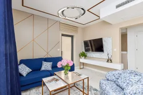 Moderna Luxury Apartments with HEATED pool - Image 3