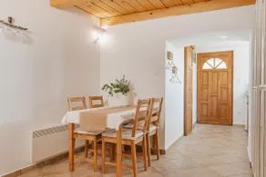 Chill'Inn is a hidden house with views - Image 3