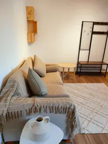 Between Troyes Walls, the IDOL 3-room apartment parking - Image 2