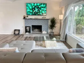 Spacious open concept suite with huge deck BBQ - Image 2