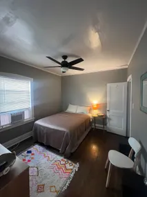 Cozy & Spacious Sunny 2 bedroom apartment. - Image 2