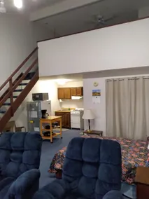 Room #214 Modern loft condo @ base of Ski Mountain - Image 3