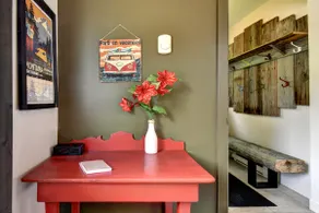 Beautiful apartment by the Red River - Image 4