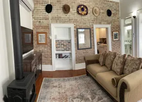 Adorable Fully Restored 1895 Pioneer House - Image 2