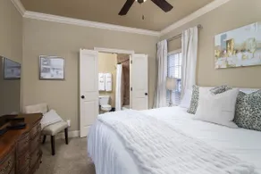 Rebel Belle - Fleur de Lis - Stylish New 2 BR Condo - Image 4