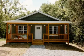 The Bungalow on Putney st - Image 2