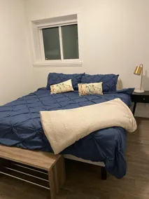 Adorable 1-Bedroom Suite. Lake Views, free parking - Image 3