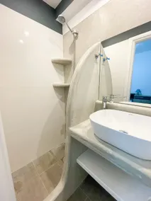 Amphora – Two-bedroom seaside apartment - Image 4