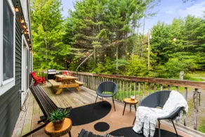 Cozy Pet-Friendly Cabin w/GameRoom and FirePit! - Image 3
