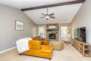 Cozy Home - Walkable to Downtown Senoia - Image 4