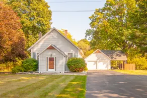 School House Cottage - Extended Stay Retreat - Image 2