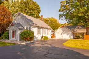School House Cottage - Extended Stay Retreat - Image 4