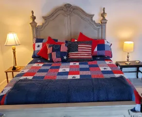 Guesthouse in Historic District of Columbus, TX - Image 2