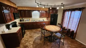 The Starlin House, 2 Bed W/Private parking & Patio - Image 2