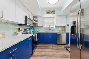 Family-Friendly Tropical Oasis by Downtown & Beach with Gorgeous Backyard - Image 2