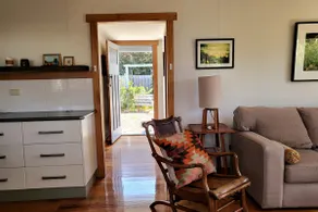 The Dunes - King Studio - 50m from Scamander Beach - Image 4