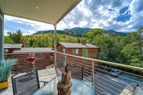 Beautiful West End Condo, Breathtaking Views! - Image 3