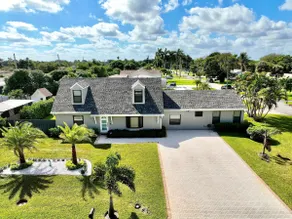 4BR Oasis w/Heated Pool, Near I-95 + Free Coffee! - Image 3