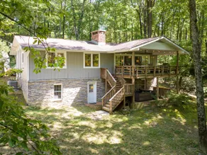 Peaceful Ivy Ridge - w/waterfalls, hikes + hot tub! - Image 4