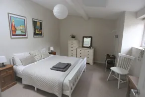 Impeccable, Stylish Guest House For Your Stay - Image 2