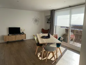 Super bright apartment located in the city center. - Image 2