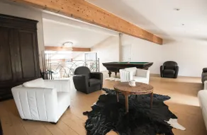 Beautiful estate on river with pool, park. - Image 3
