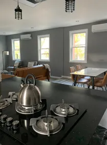 Spacious 2-Bedroom Apartment close to Manhattan #1 - Image 2
