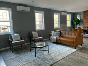 Spacious 2-Bedroom Apartment close to Manhattan #1 - Image 5