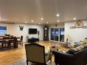 Spacious 4-Bedroom Retreat Near Presqu'ile Park - Image 2