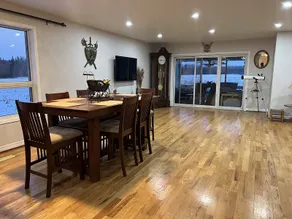 Spacious 4-Bedroom Retreat Near Presqu'ile Park - Image 4