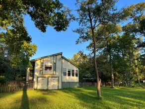 Water view home in Lake Livingston/ Onalaska - Image 3