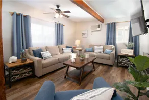 Charming Winchester Guesthouse near Wine Country - Image 5