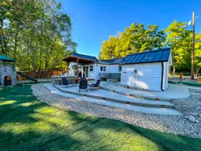 Family Friendly Home! HotTub, Game Room, MiniGolf! - Image 5